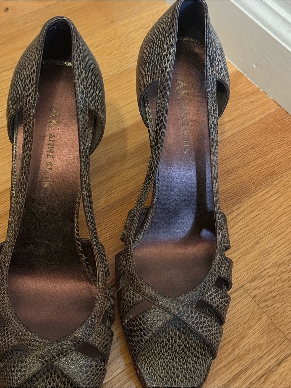 Anne Klein Tan/Brown Snakeskin D'Orsay Heel